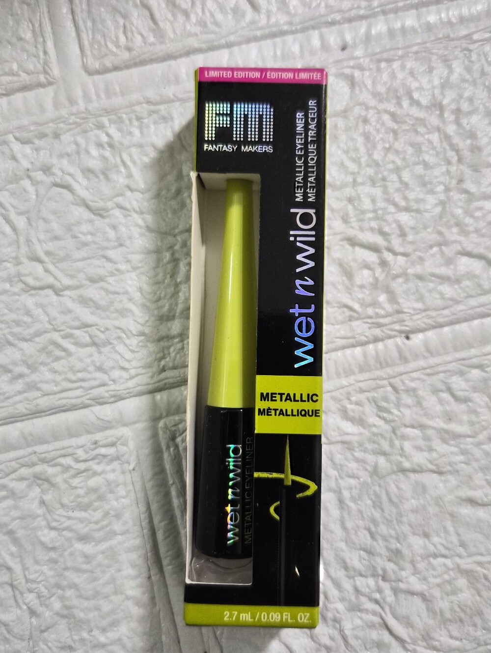 Wet n Wild Fantasy Makers Metallic Eyeliner  green shade Alienation